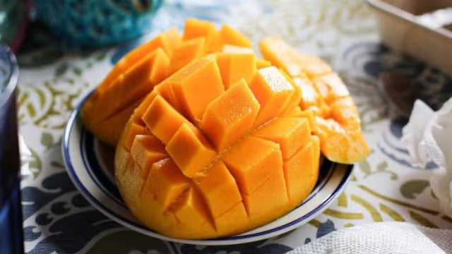6 Jenis Buah Enak yang Kaya Vitamin untuk Menjaga Daya Tahan Tubuh