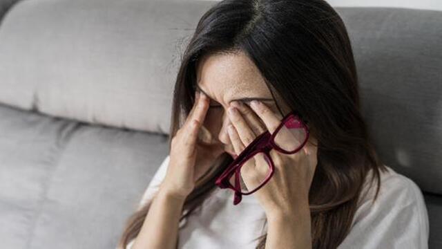 Cara Mengatasi Mata Lelah Akibat Layar: Tips Medis Ampuh!